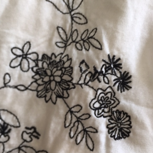 Meibiao Silk Cream Black Embroidered Slip Dress - Picture 7 of 10